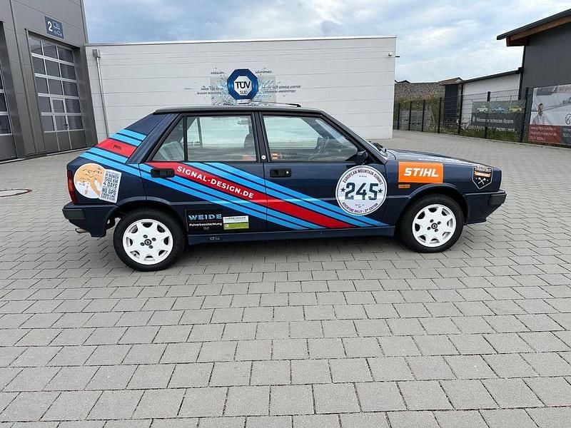 Gebraucht Lancia Delta 90 PS (66 kW) 1988 Blau Kleinwagen