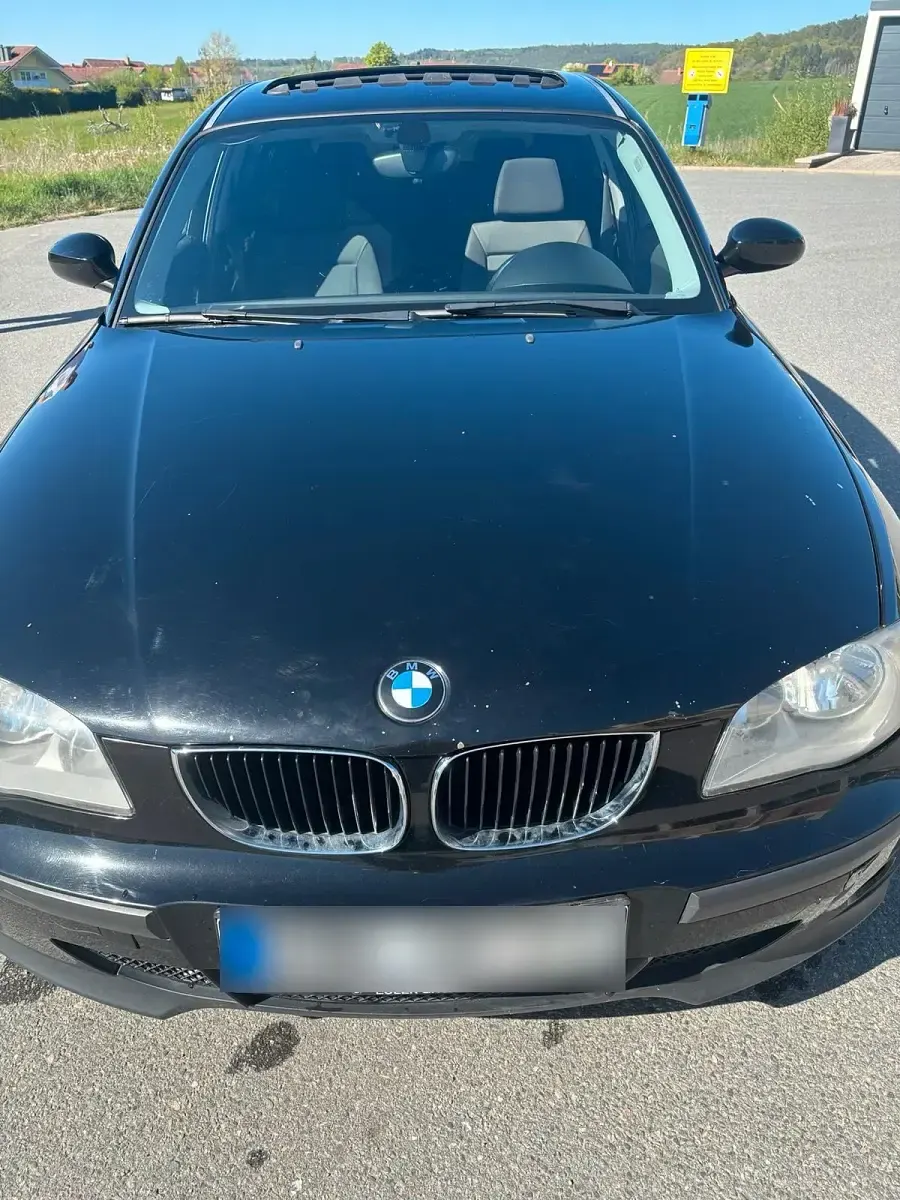 Gebraucht BMW 118 122 PS (89 kW) 2004 Schwarz Kleinwagen