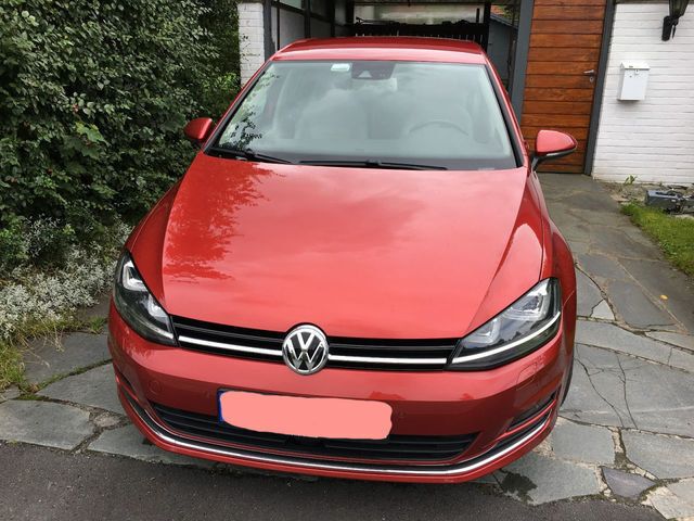 Rot metallic Gebraucht 2014 VW Golf VII Highline Limousine | 14.300 € (Fairer Preis) - Bild 1/4