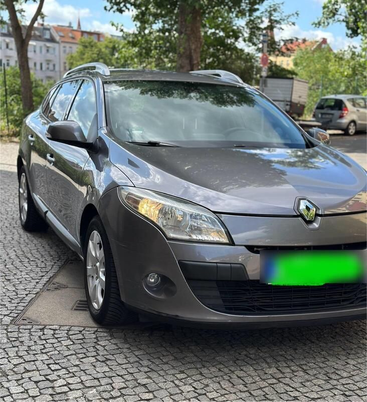 Andere außenfarben Gebraucht 2010 Renault Mégane GrandTour Kombi | 3.999 € (Fairer Preis) - Bild 1/4