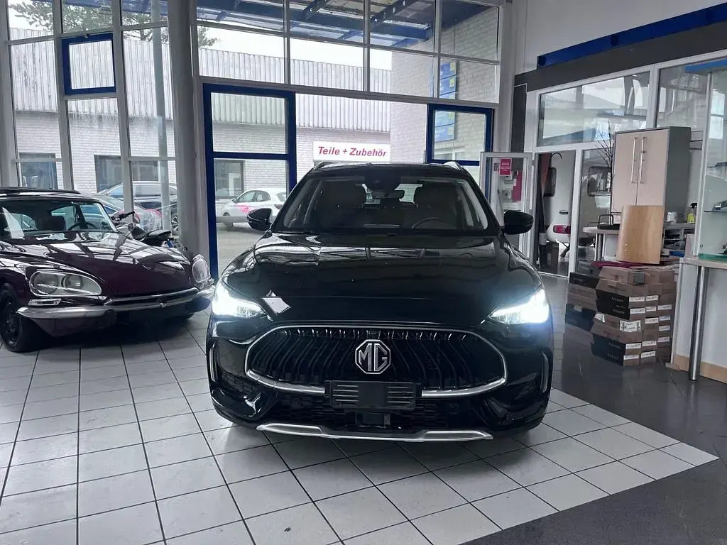 Usata MG HS Comfort 162 CV (119 kW) 2024 Nero SUV