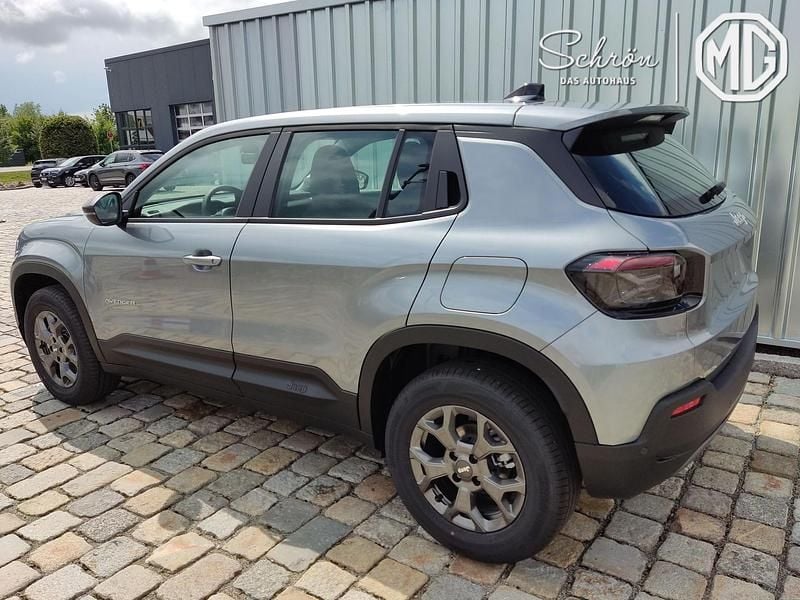 Neu Jeep Avenger Longitude 110 PS (80 kW) 2025 SUV
