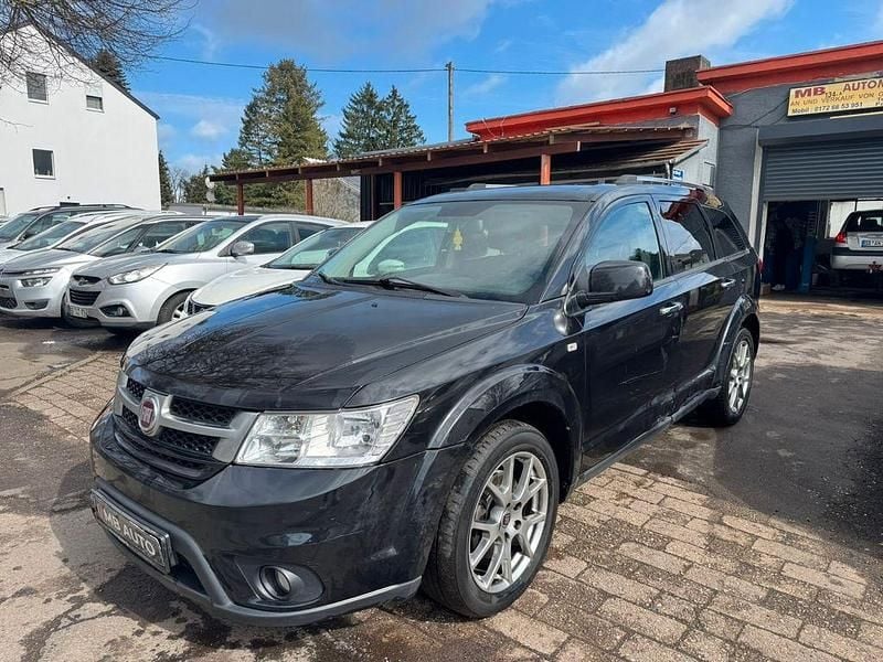 Gebraucht Fiat Freemont 170 PS (125 kW) 2014 Schwarz SUV