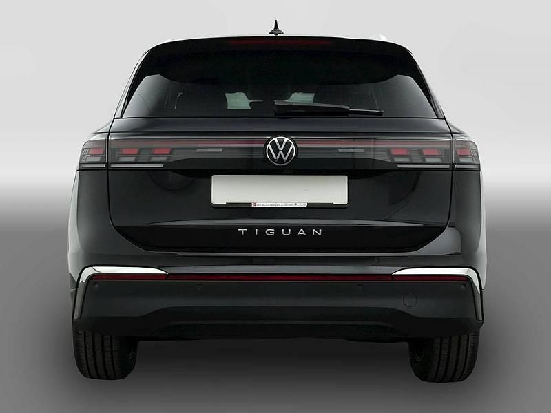 Gebraucht VW Tiguan Elegance 150 PS (110 kW) 2024 Schwarz SUV
