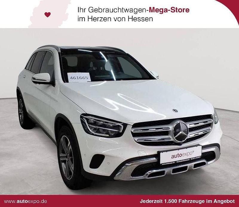 Polarweiß Gebraucht 2021 Mercedes GLC220 SUV | 29.090 € (Guter Preis) - Bild 1/4