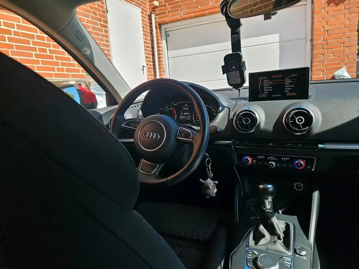 Gebraucht Audi A3 Ambition 125 PS (91 kW) 2013 Rot Limousine