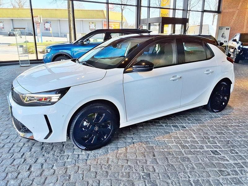 Gebraucht Opel Corsa-e 100 kW (136 PS) 2023 Weiß Kleinwagen