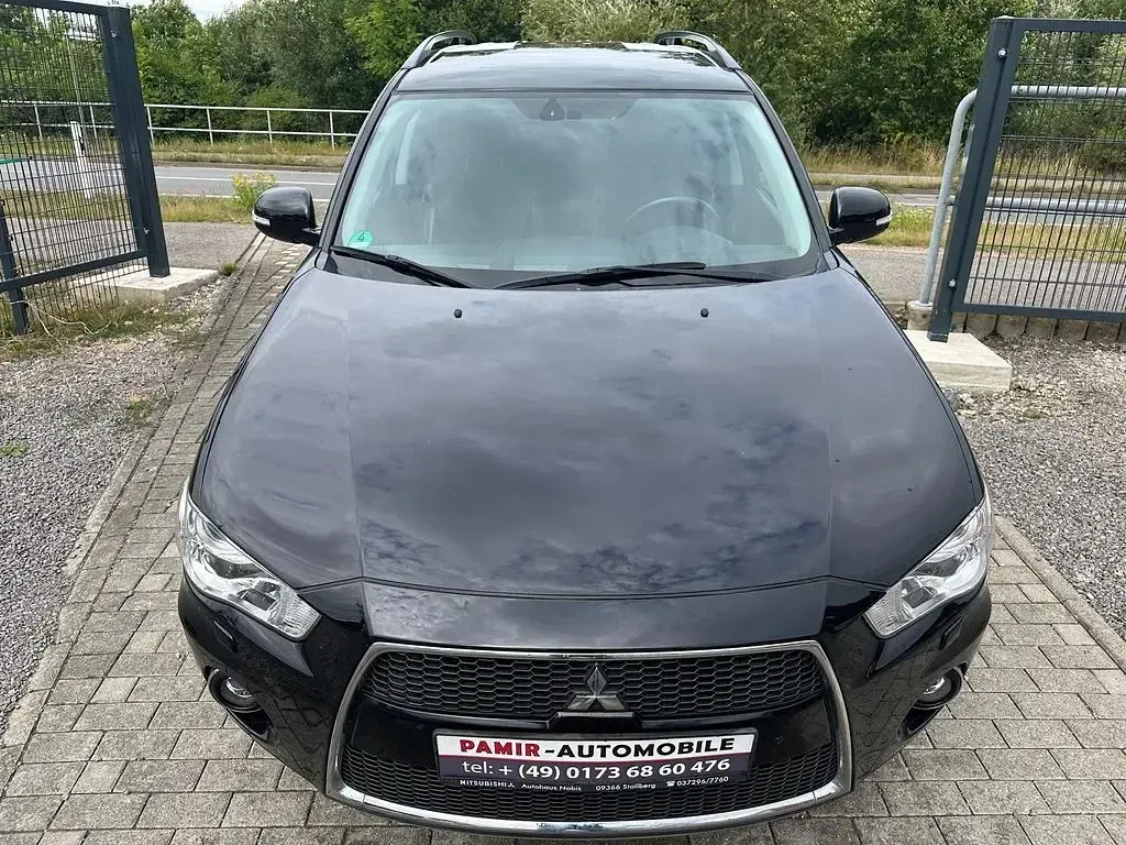 Gebraucht Mitsubishi Outlander Intense 156 PS (114 kW) 2011 Schwarz SUV
