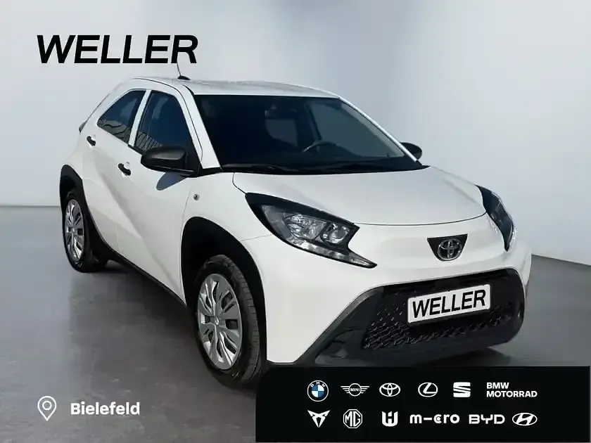 Gebraucht Toyota Aygo 72 PS (52 kW) 2023 Schneeweiß Kleinwagen