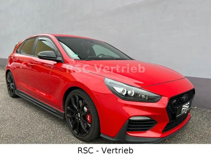 Rot Gebraucht 2019 Hyundai i30 N Performance Limousine | 22.800 € (Fairer Preis) - Bild 1/4