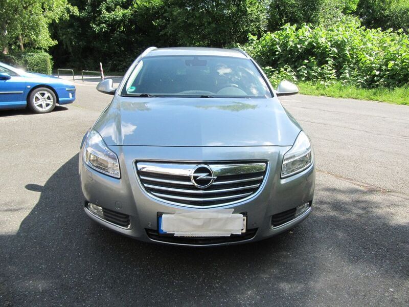 Blau Gebraucht 2013 Opel Insignia Innovation Kombi | 2.800 € (Guter Preis) - Bild 1/4