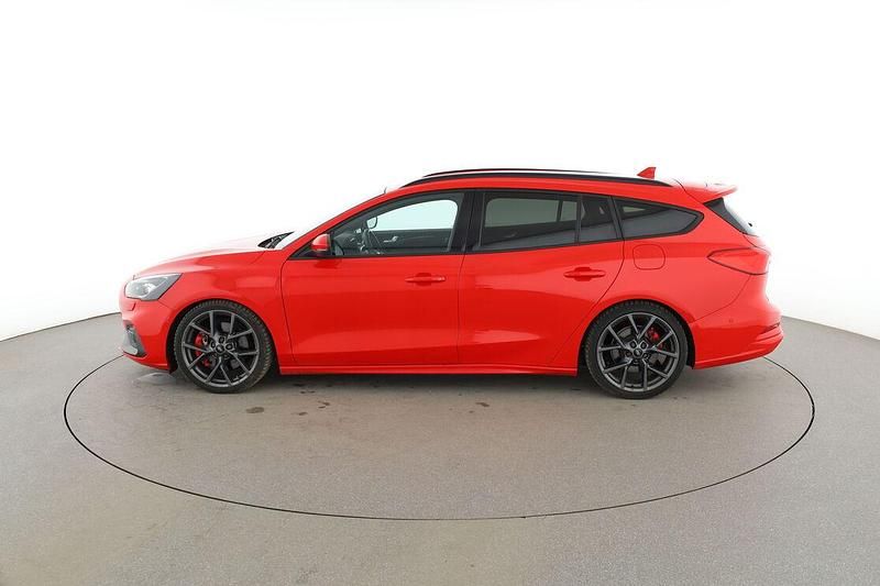 Używany Ford Focus ST 280 KM (205 kW) 2020 Czerwony Kombi