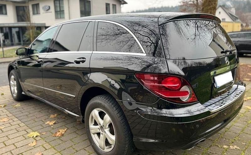 Gebraucht Mercedes R280 190 PS (139 kW) 2007 Schwarz Van / Kleinbus