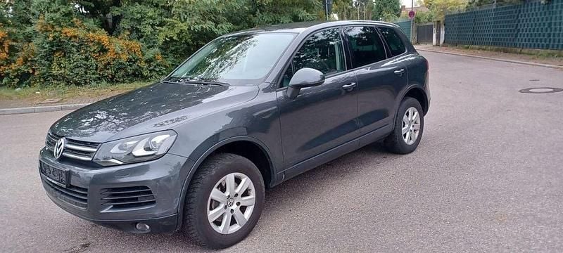 Gebraucht VW Touareg Terrain Tech 245 PS (180 kW) 2013 Grau SUV