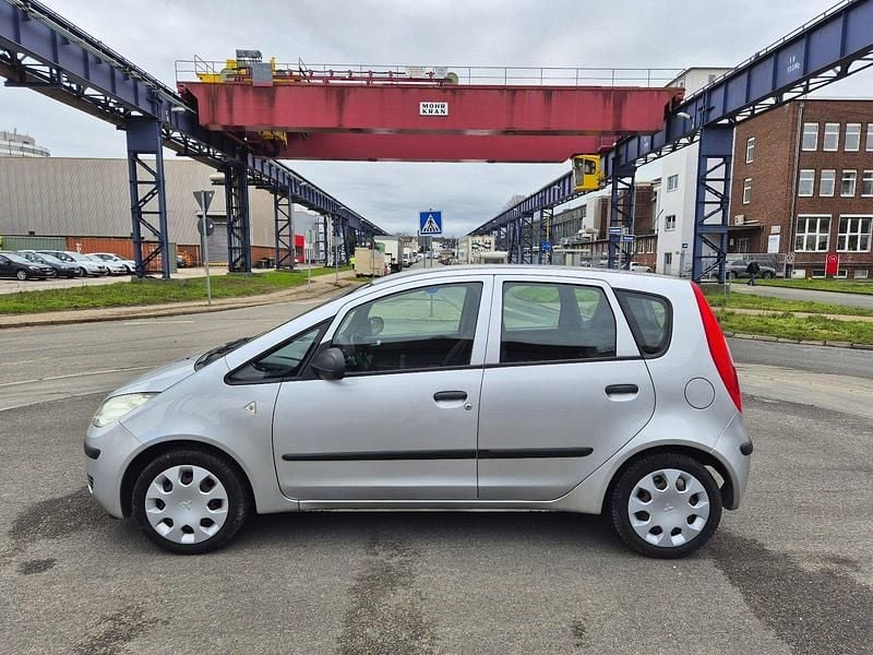 Silber Gebraucht 2005 Mitsubishi Colt Limousine | 1.590 € (Fairer Preis) - Bild 1/4