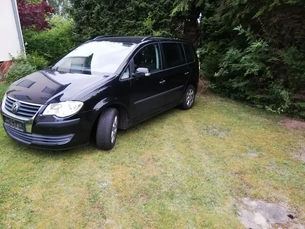 Gebraucht VW Touran Trendline 105 PS (77 kW) 2007 Schwarz Van / Kleinbus