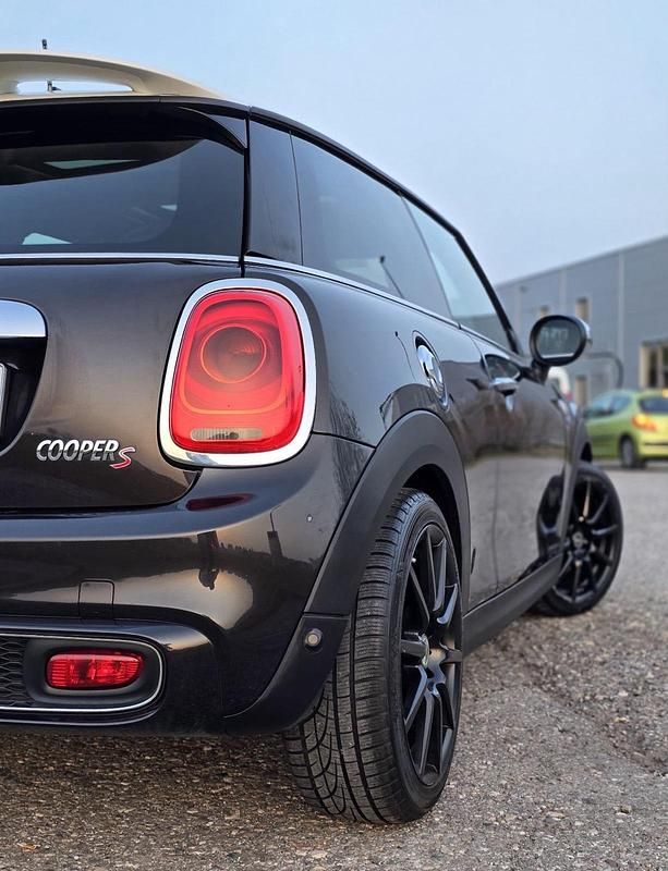 Gebraucht Mini Cooper S Coupé 192 PS (141 kW) 2015 Schwarz Coupé