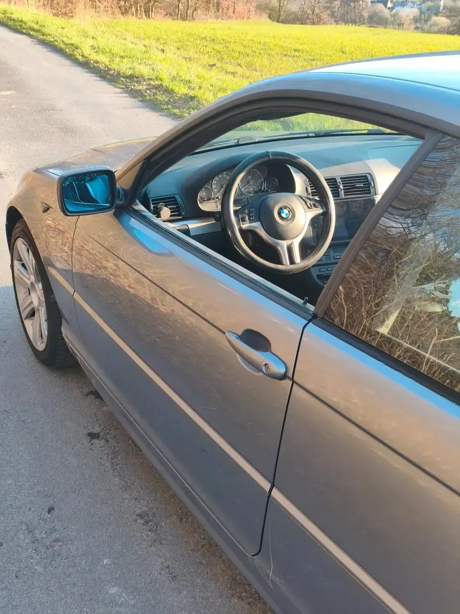 Gebraucht BMW 318 150 PS (110 kW) 2003 Andere farben Coupé