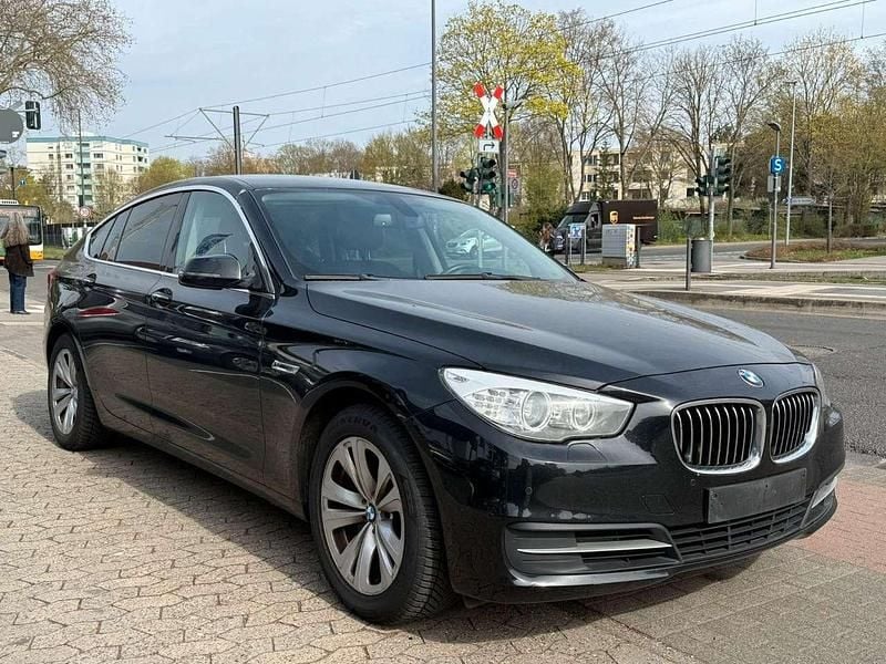 Gebraucht BMW 520 184 PS (135 kW) 2016 Black sapphire metallic Limousine