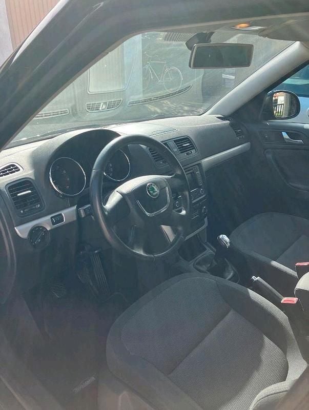 Second-hand Skoda Yeti 2010 Negru SUV