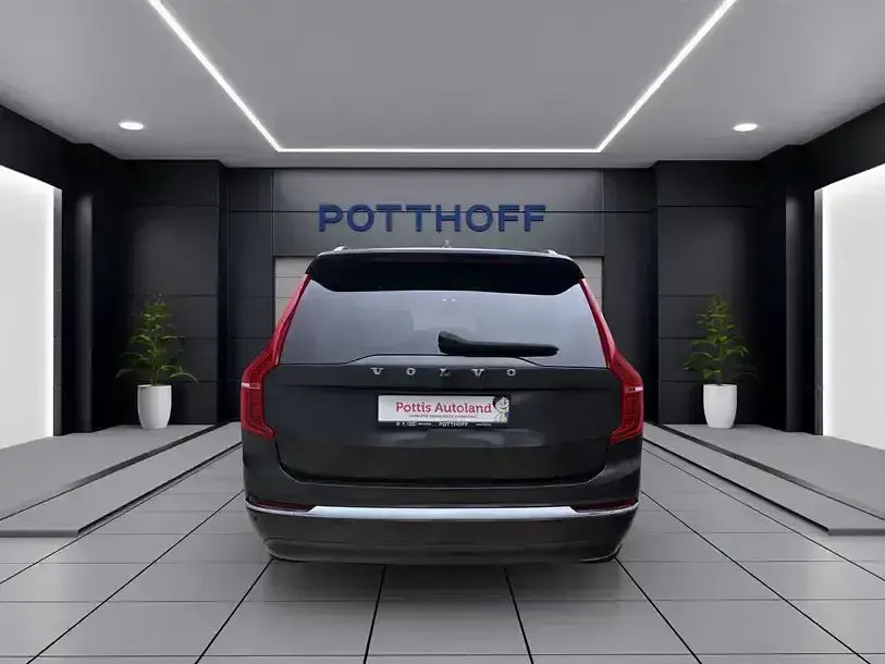 Gebraucht Volvo XC90 Plus 235 PS (172 kW) 2022 Platinum grey / metallic SUV