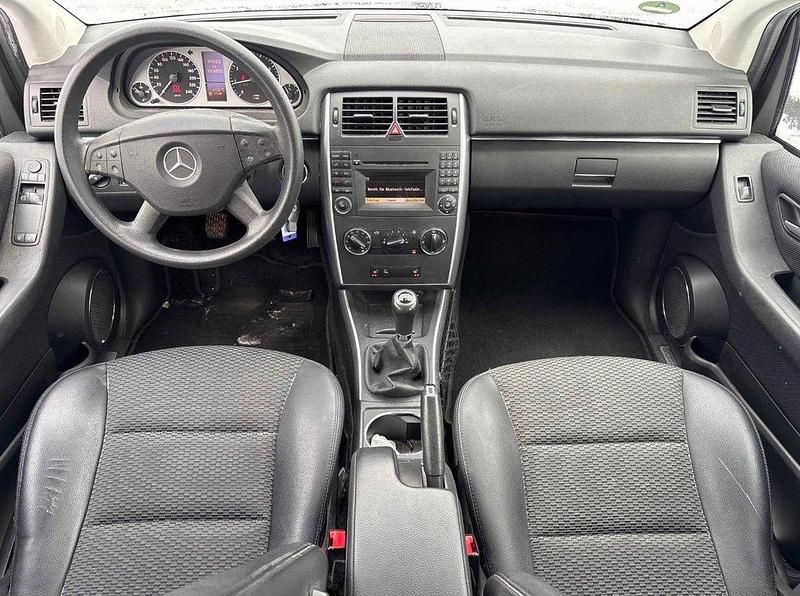 Gebraucht Mercedes B170 116 PS (85 kW) 2008 Polarsilber Van / Kleinbus