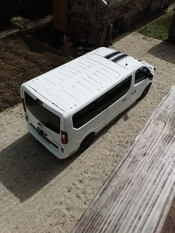 Gebraucht Opel Vivaro S 145 PS (106 kW) 2017 Weiß Van / Kleinbus