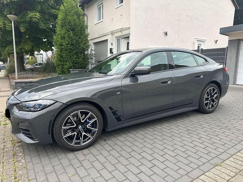 Grau Gebraucht 2022 BMW 430 Gran Coupé Performance Coupé | 31.999 € (Guter Preis) - Bild 1/4