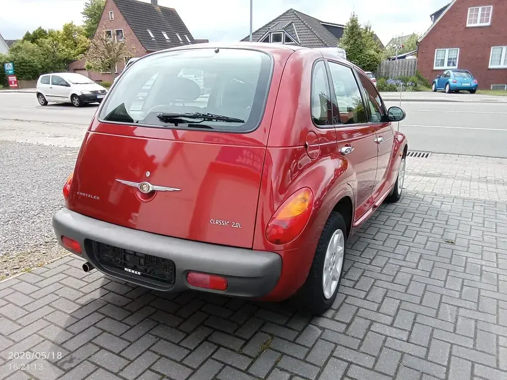 Gebraucht Chrysler PT Cruiser Clasic 141 PS (103 kW) 2002 Rot Van / Kleinbus