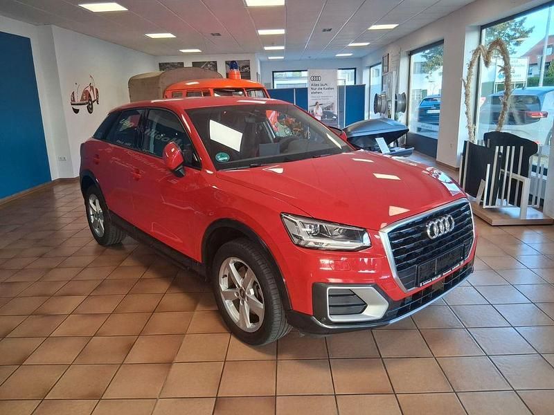 Tangorot Gebraucht 2018 Audi Q2 Sport SUV | 20.890 € (Guter Preis) - Bild 1/4