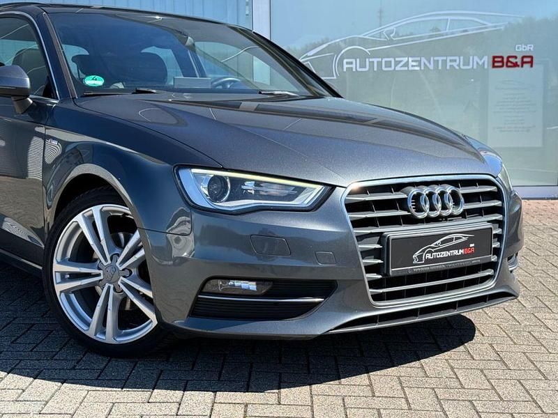 Second-hand Audi A3 S-Line 140 CP (102 kW) 2014 Gri Berlinǎ