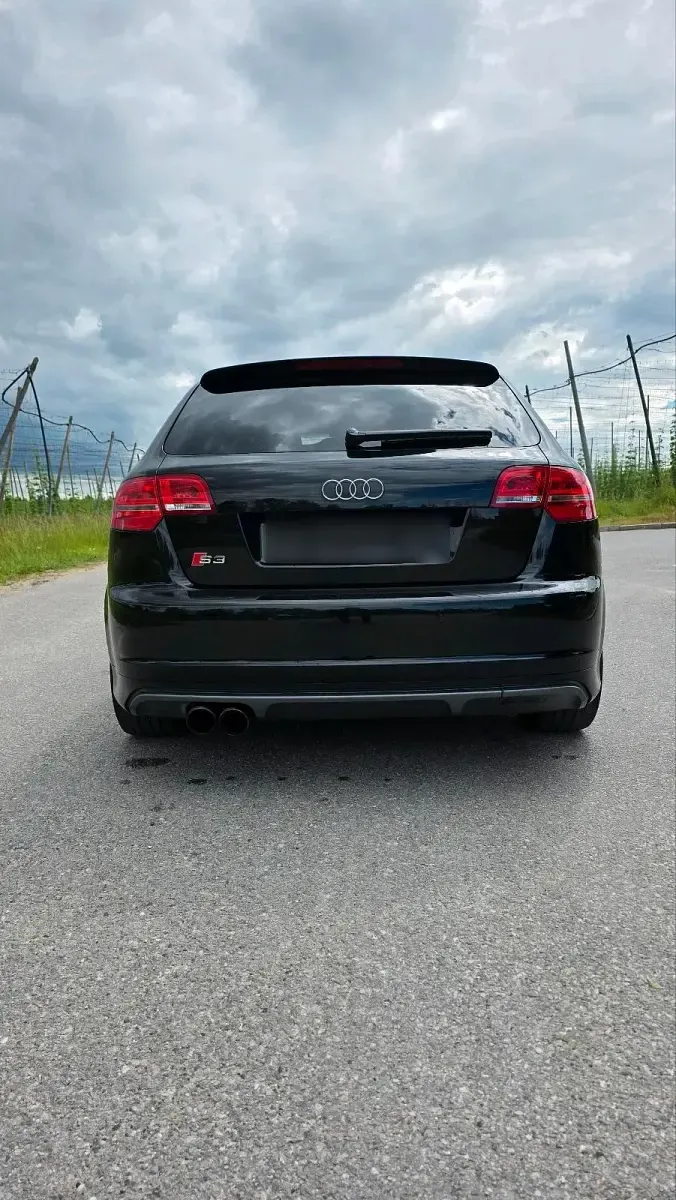 Gebraucht Audi S3 Sportback 265 PS (194 kW) 2010 Schwarz Kleinwagen