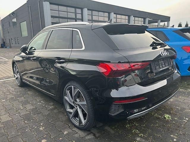 Gebraucht Audi A3 Ambiente 150 PS (110 kW) 2021 Mythosschwarz metallic Limousine