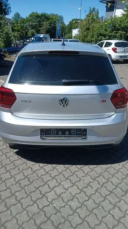 Gebraucht VW Polo Trendline 80 PS (58 kW) 2019 Silber Kleinwagen