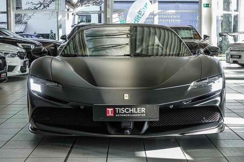 Gebraucht Ferrari SF90 2022 Schwarz Cabrio