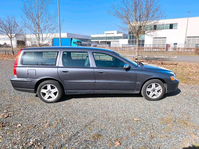 Gebraucht Volvo V70 140 PS (102 kW) 2005 Grau Kombi