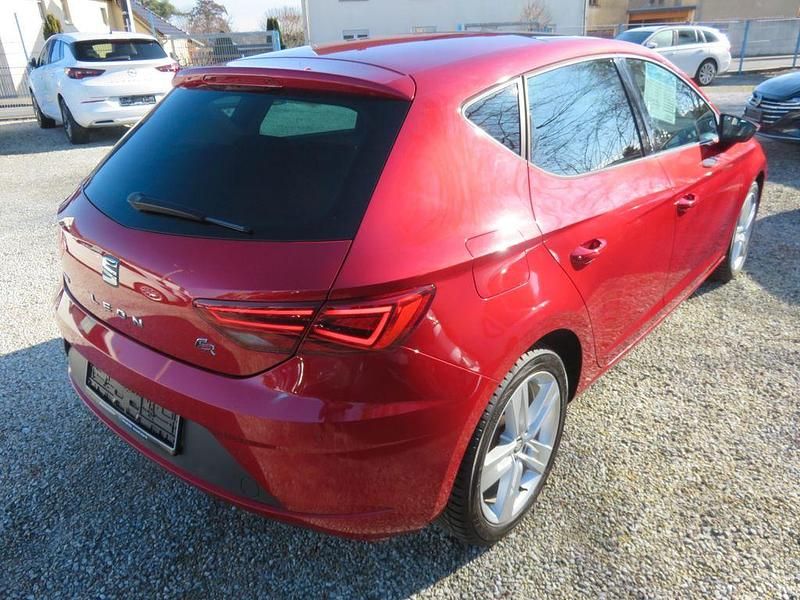 Gebraucht Seat Leon FR-Line 131 PS (96 kW) 2019 Rot Limousine