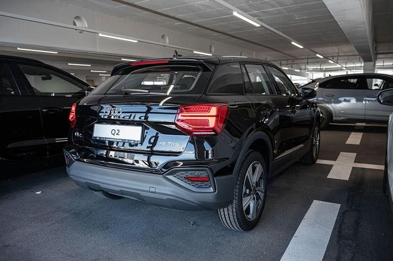 Neu Audi Q2 Ambiente 150 PS (110 kW) 2026 Schwarz SUV