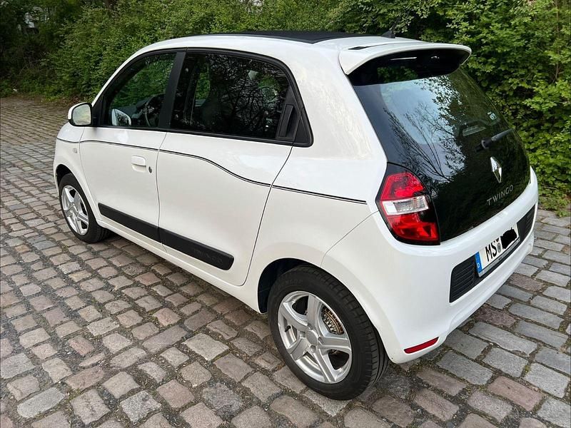 Second-hand Renault Twingo 71 CP (52 kW) 2017 Alb Hatchback