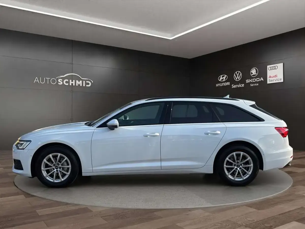 Gebraucht Audi A6 Ambiente 204 PS (150 kW) 2022 Gletscherweiß metallic Kombi
