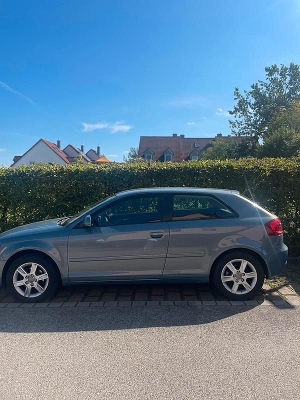 Gebraucht Audi A3 102 PS (75 kW) 2009 Blau Kleinwagen