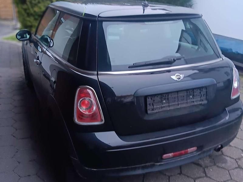Gebraucht Mini ONE Salt 75 PS (55 kW) 2013 Midnight black metallic Kleinwagen