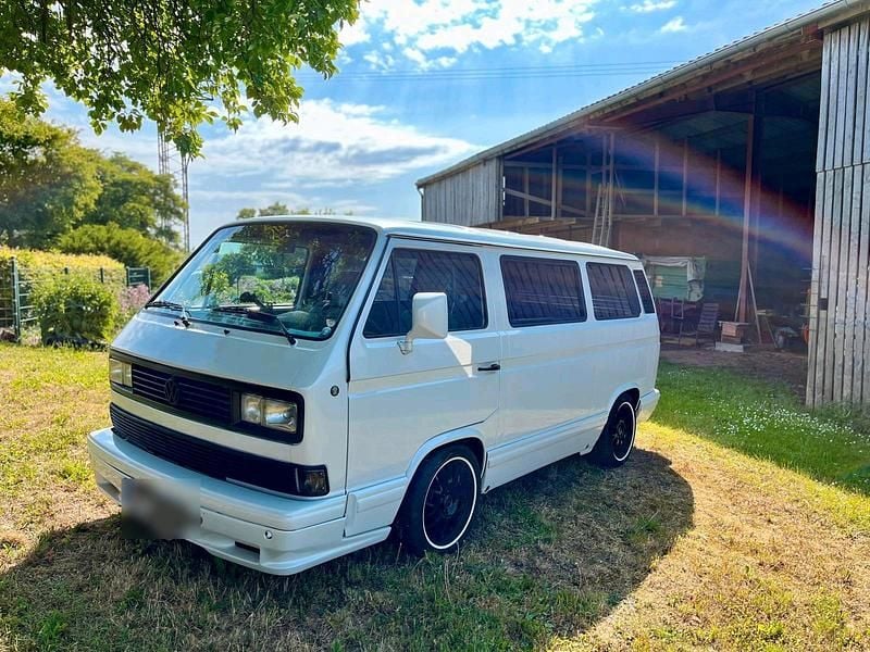 Gebraucht VW Multivan 92 PS (67 kW) 1990 Weiß Van / Kleinbus