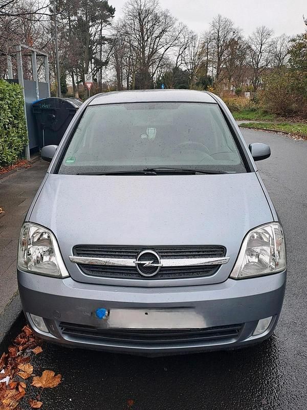 Gebraucht Opel Meriva 101 PS (74 kW) 2004 Silber Van / Kleinbus