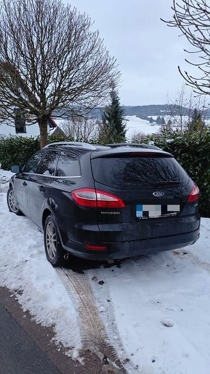 Gebraucht Ford Mondeo Titanium 140 PS (102 kW) 2008 Schwarz Limousine