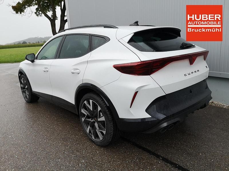 Neu Cupra Formentor VZ 333 PS (244 kW) 2025 Nevadaweiß metallic nevadaweiß metallic SUV