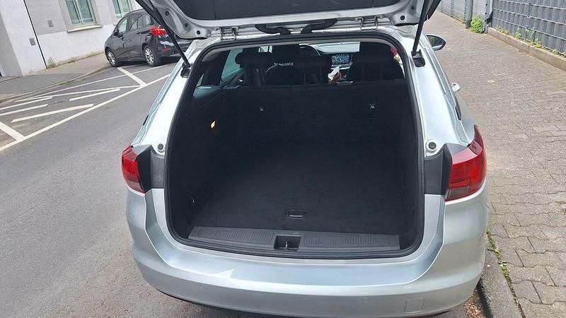 Gebraucht Opel Astra 136 PS (100 kW) 2019 Silber Kombi