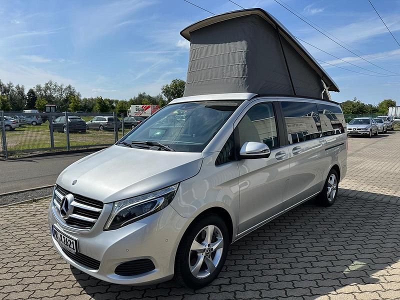 Gebraucht Mercedes V220 163 PS (119 kW) 2019 Silber Van / Kleinbus