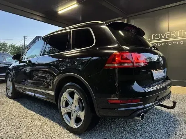 Gebraucht VW Touareg R-line 340 PS (250 kW) 2011 Schwarz metallic SUV