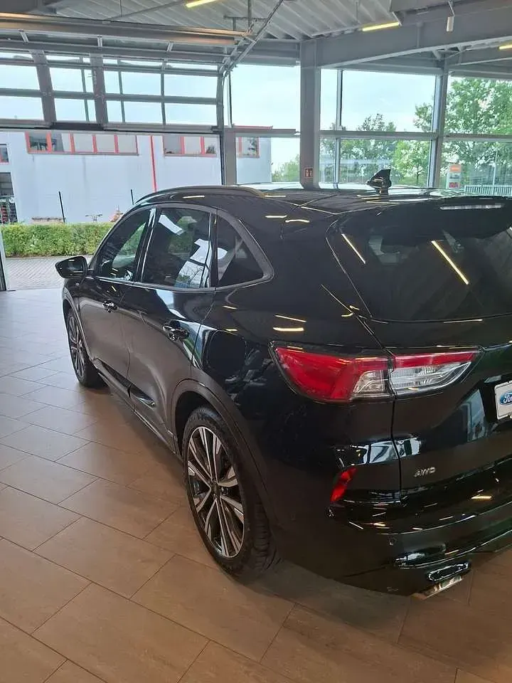 Gebraucht Ford Kuga ST-Line X 190 PS (139 kW) 2022 Schwarz SUV